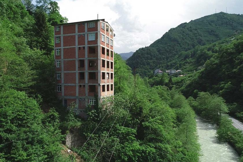 'İmar Barışı' önünü açtı: Karadeniz yaylalarında yeni kaçak yapılar yükseliyor