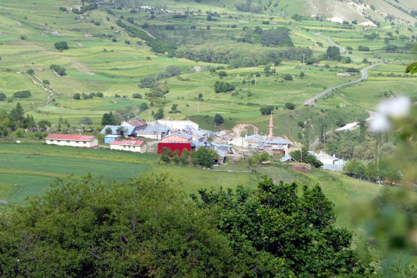 Ardahan’da 50 haneli Savaşır Köyü heyelan riski nedeniyle boşaltıldı