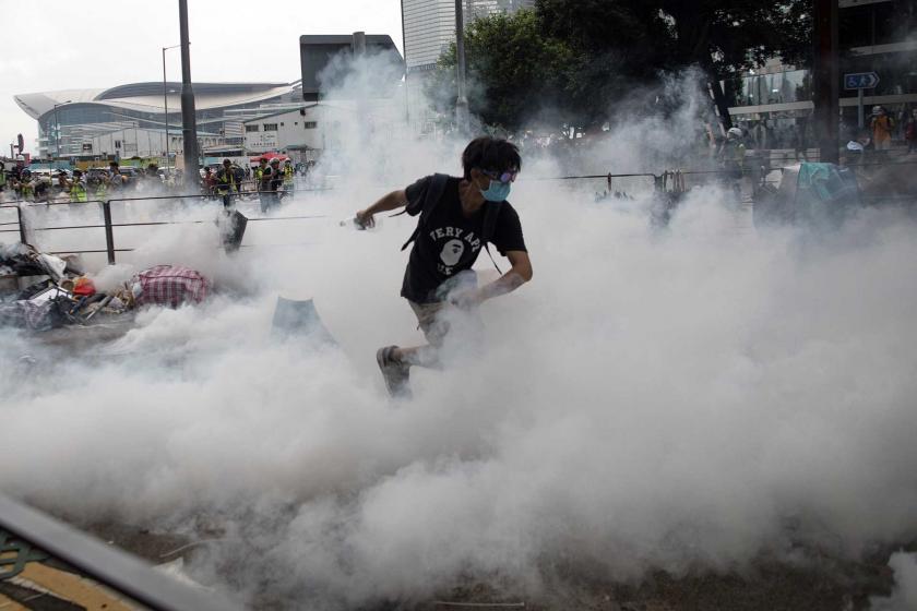 Hong Kong'da "Şüphelilerin Çin'e iadesi" yasasına karşı protesto sürüyor