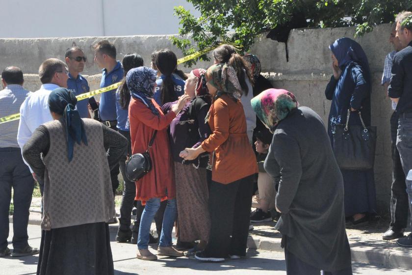 Yozgat'ta kadın cinayeti | Boşandığı eşini sokak ortasında öldürüp intihar etti