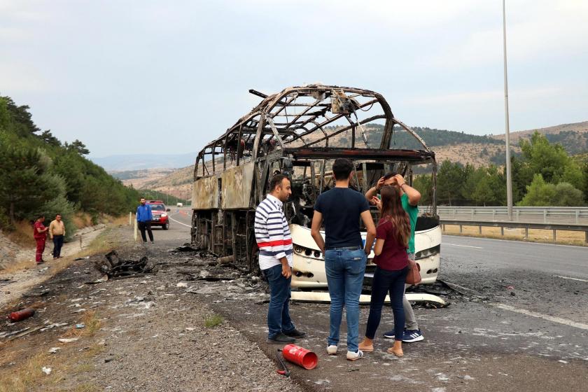 Bolu'da yolcu otobüsündeki yangın motordan çıkmış