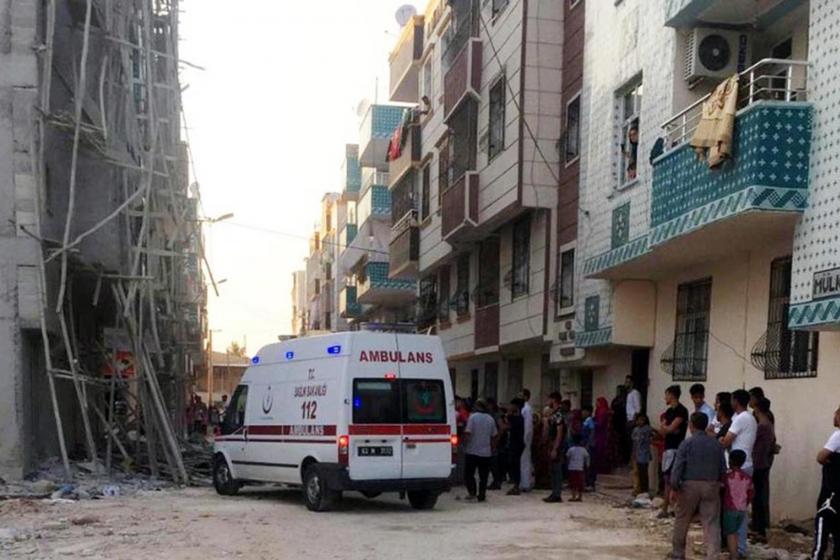 Urfa'da inşaat iskelesi çöktü: 5 işçi yaralandı