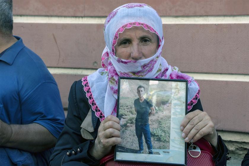 HDP önünde ölüm haberini alan anneye taziye evi verilmedi