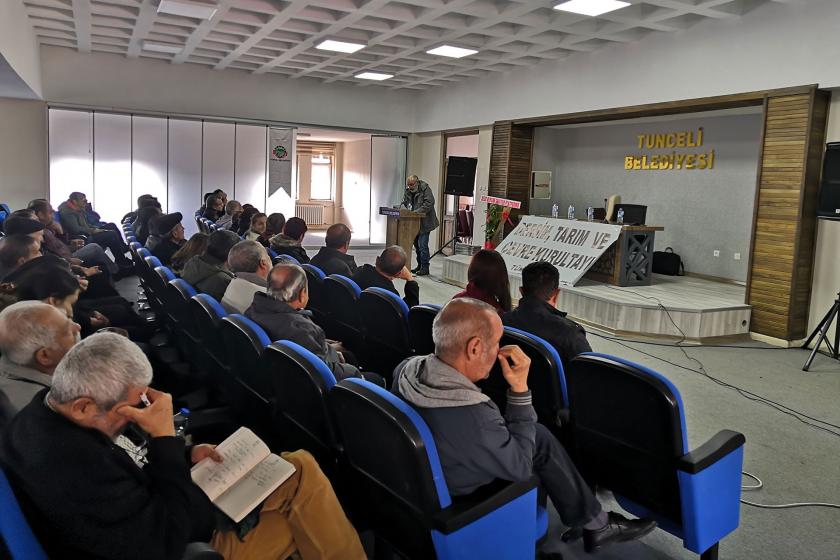 Dersim'de düzenlenen tarım ve hayvancılık kurultayından bir görünüm