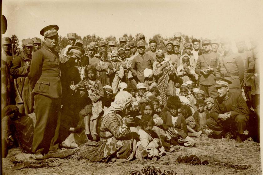 1937 tarihli fotoğraf için, 