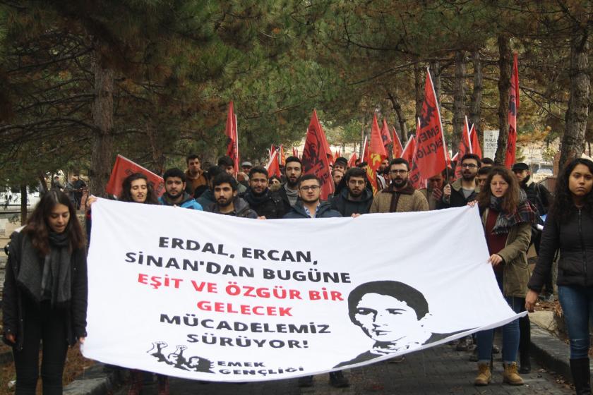 Erdal Eren mezarı başında anıldı | Mücadeleleri güncelliğini sürdürüyor