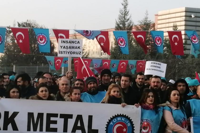 MESS'i protesto eden Türk Metal üyesi işçiler