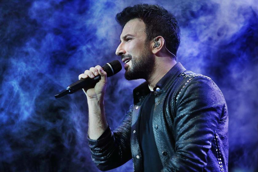 Tarkan'dan #ZeytinimeDokunma paylaşımı: Zeytin ağaçlarımız katlediliyor, yazıklar olsun