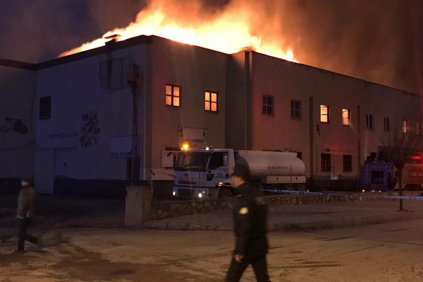 Yazmacılar Çarşısı'ndaki yangın