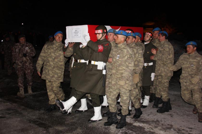 Hakkari'de bir asker kaza sonucu hayatını kaybetti