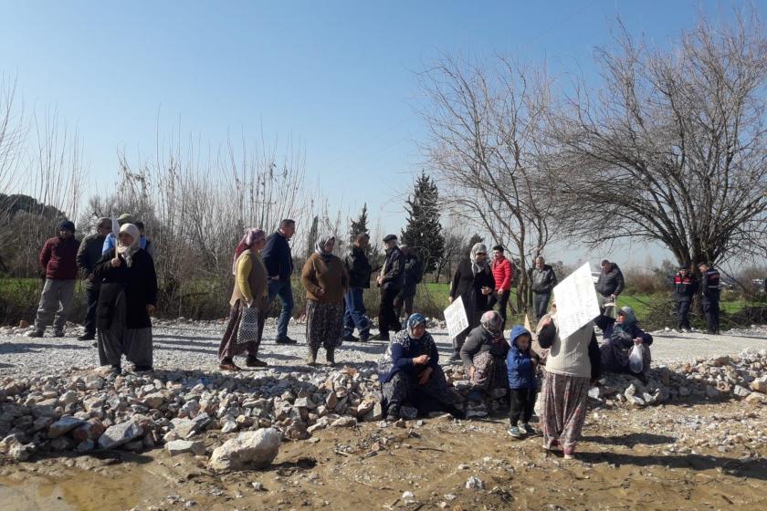 Efeler İlçesinde JES'lere direnen  köylü kadınlar