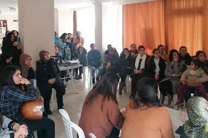 Esenyalı'da işçi kadınlar buluştu: Hep birlikte hareket edelim