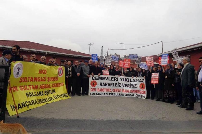 AKD Sultangazi Şubesi Zeynel Odabaş'ın yargılandığı davaya çağrı yaparken.