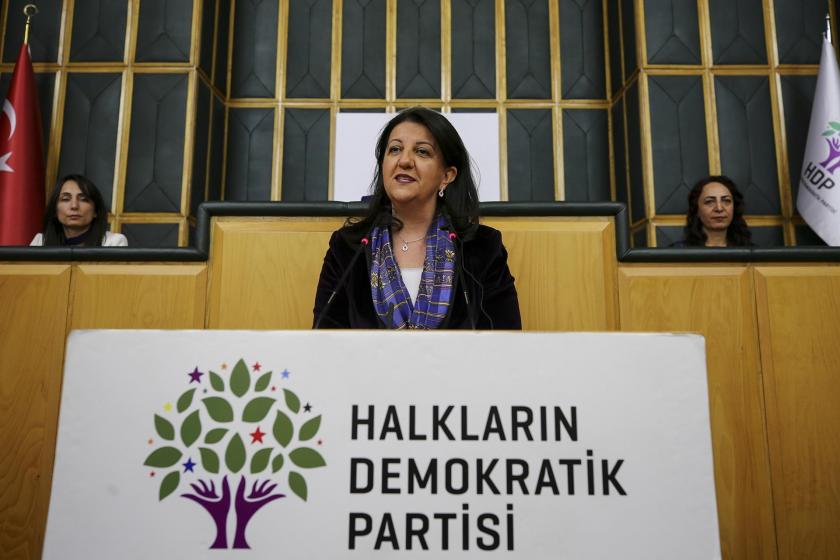 HDP Eş Genel Başkanı Pervin Buldan partisinin kadın grubu toplantısında konuşurken.