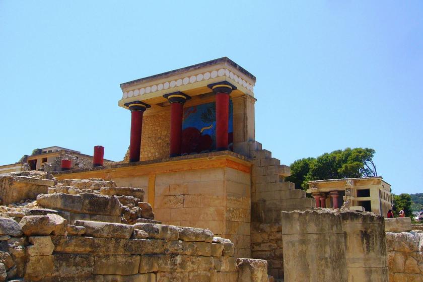 Knossos Minos Uygarlığı'na başkentlik yapmış antik şehirdir