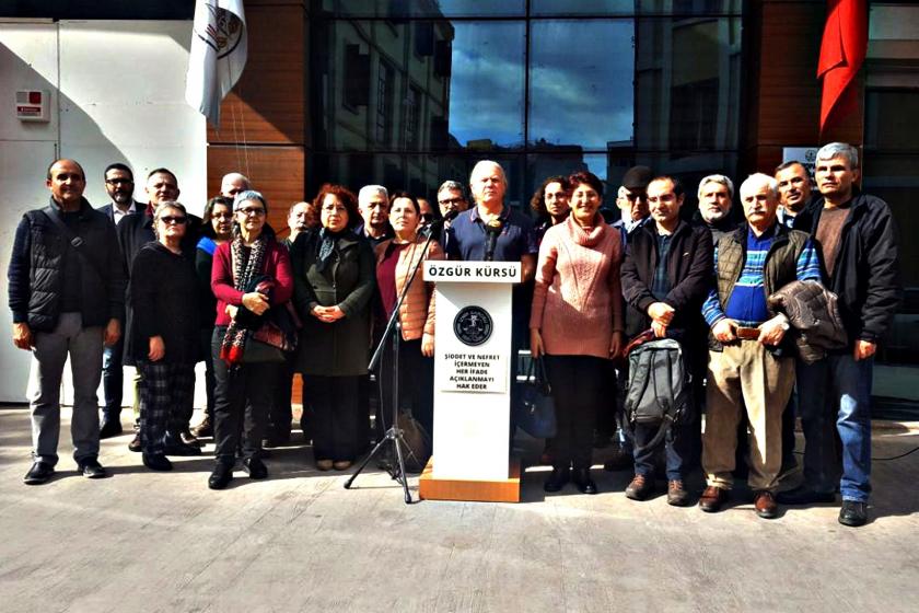 İzmir Emek ve Demokrasi Güçleri ülke gündemine ilişkin açıklama yaparken