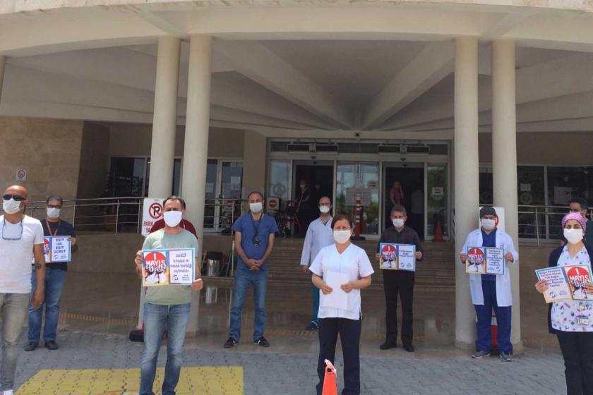 Mersin Üniversitesi Tıp Fakültesi Hastanesindeki 1 Mayıs kutlaması