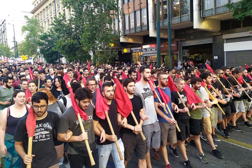 Atina'da gösteri hakkını kısıtlayan yasaya karşı gösteri