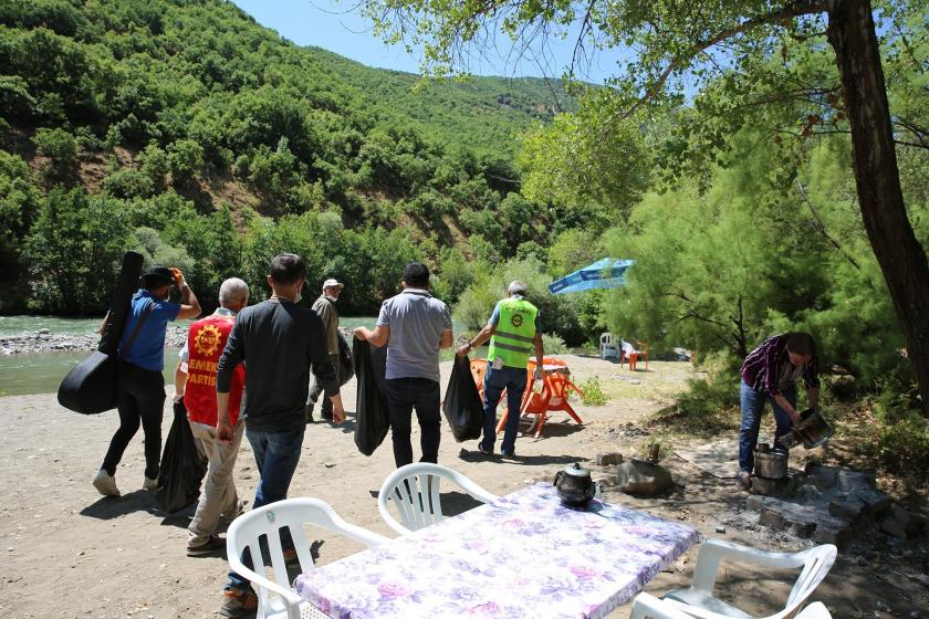 Emek Partisi, Munzur Vadisi'nde çevre temizliği yaptı