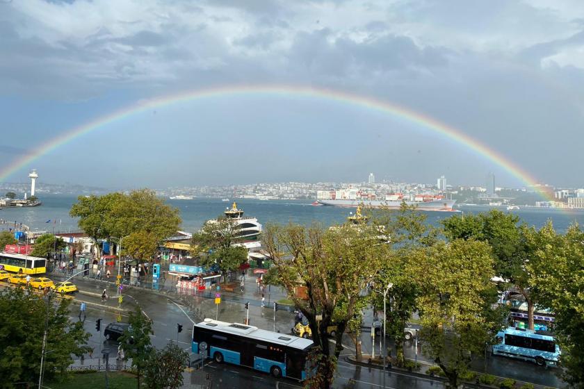 Boğazda gökkuşağı görüntüsü