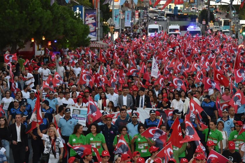 CHP ve İYİ Parti 30 Ağustos kutlamaları için alınan kısıtlama kararına tepki gösterdi