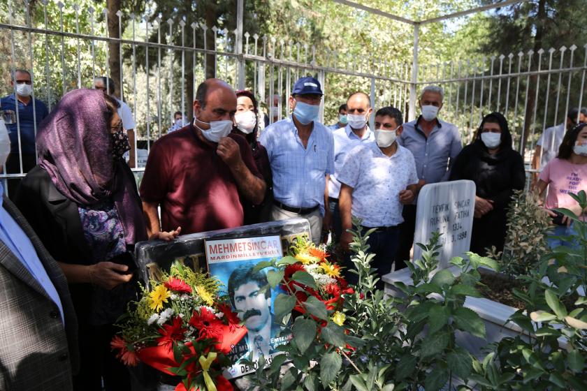 Mithat Sincar'ın mezarı başında anma