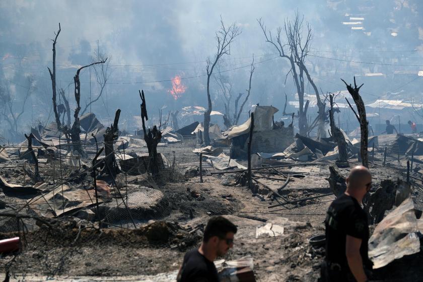 Yunanistan'daki Moria mülteci kampında iki günde üçüncü yangın çıktı