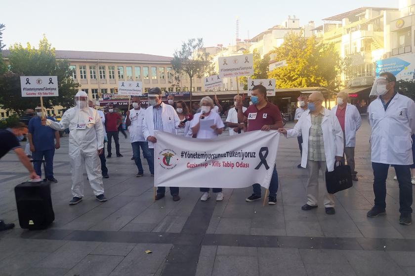 Gaziantep-Kilis Tabip Odası, düzenlediği basın açıklamasıyla iktidarın koronavirüs salgınını yönetemediğini belirtti.