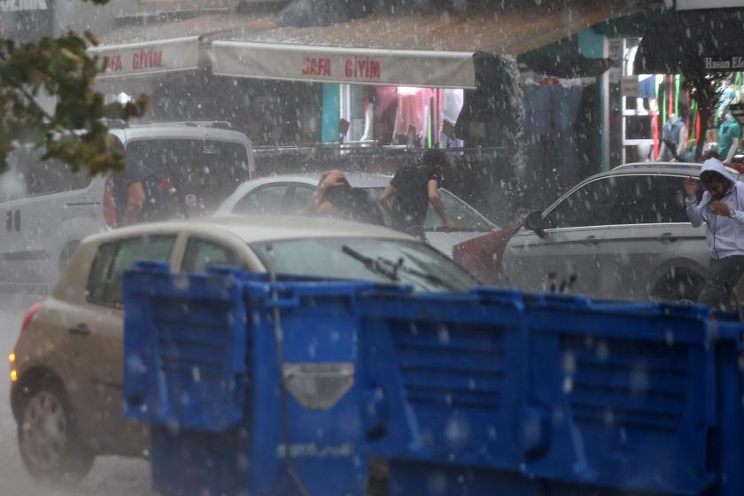 İstanbul'da sağanak ve dolu etkili oldu