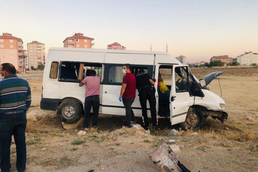 İşçileri taşıyan servisin kazadan sonraki hali