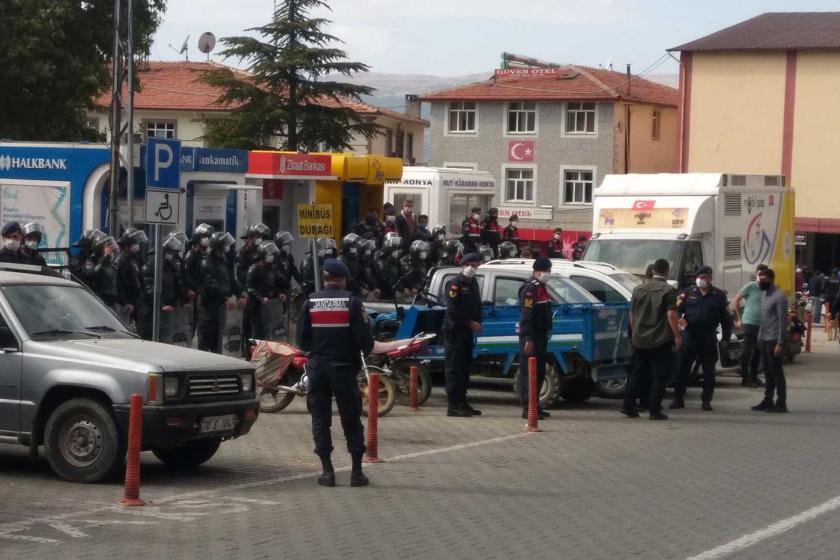 Asker ablukasına aldıkları madencilere çadır bile kurdurmuyorlar