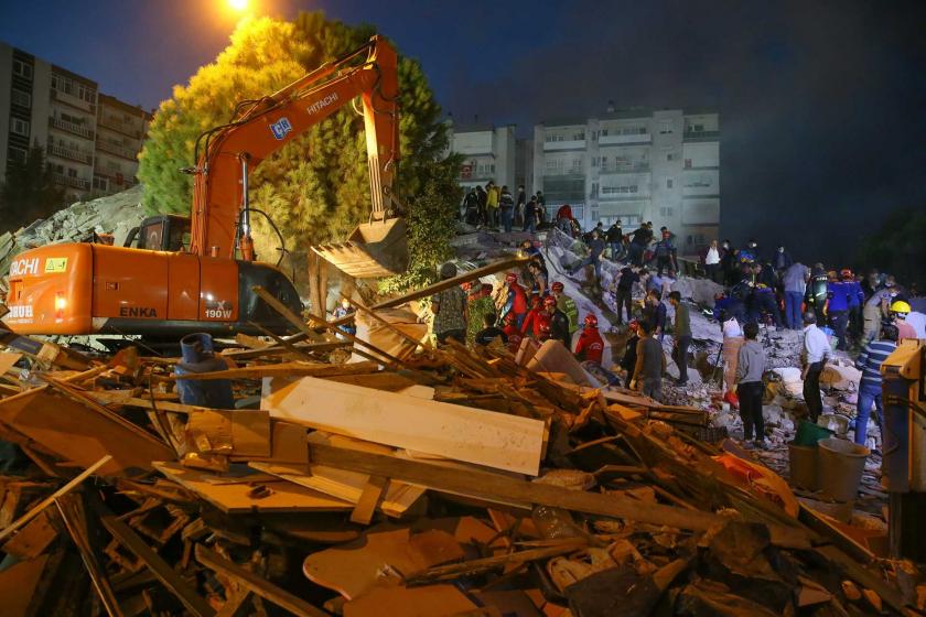 İzmir'de 6.6 büyüklüğünde deprem 30 Ekim 2020