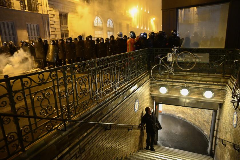 Fransa’da ‘genel güvenlik’ yasa tasarısı protesto ediliyor