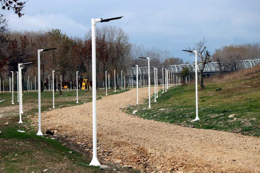  Tunca Nehri’nin kıyısındaki yürüyüş yolu