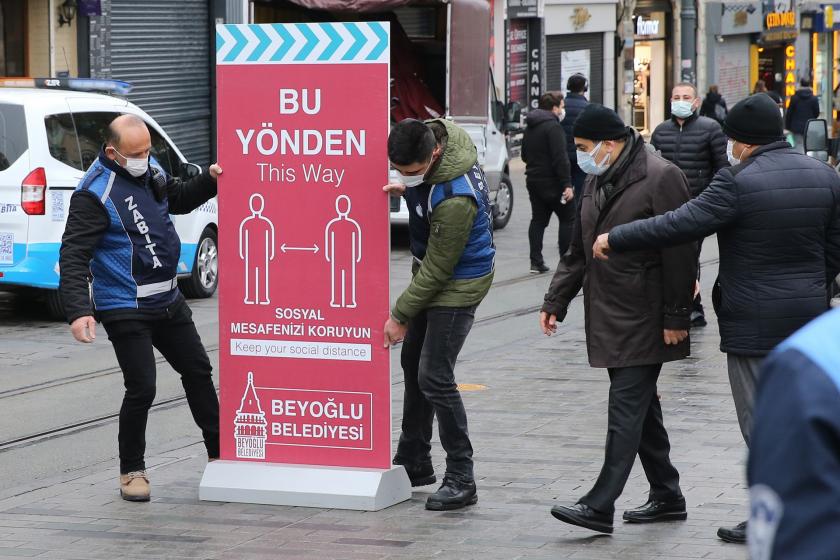 İstiklal Caddesi'nde 7 bin kişi sınırlaması başladı | İnsanmatik mi var sende?