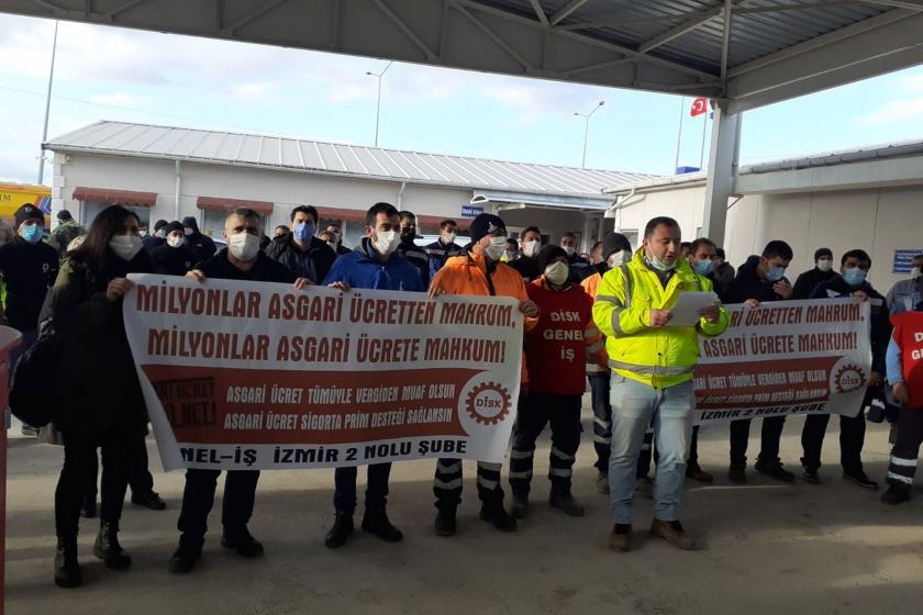 Bakırçay havzasında bulunan belediye işçileri Bergama şantiyesinde basın açıklaması yaptı. 