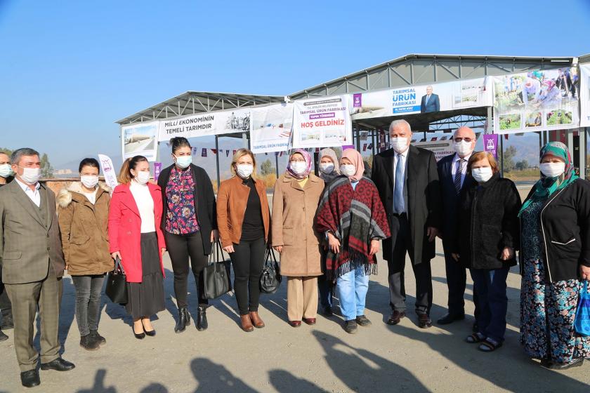 Aydın Efeler Belediyesi Tepecik Mahallesi’nde inşa edilecek olan Tarımsal Ürün Fabrikası’nın yapımı için tören düzenledi. 