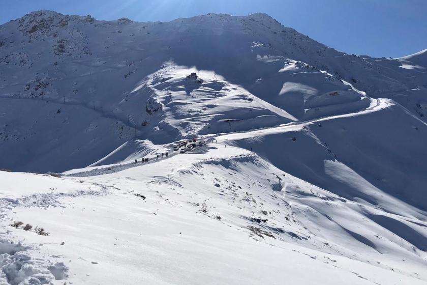 Hakkari'de Çığ düşen bölge