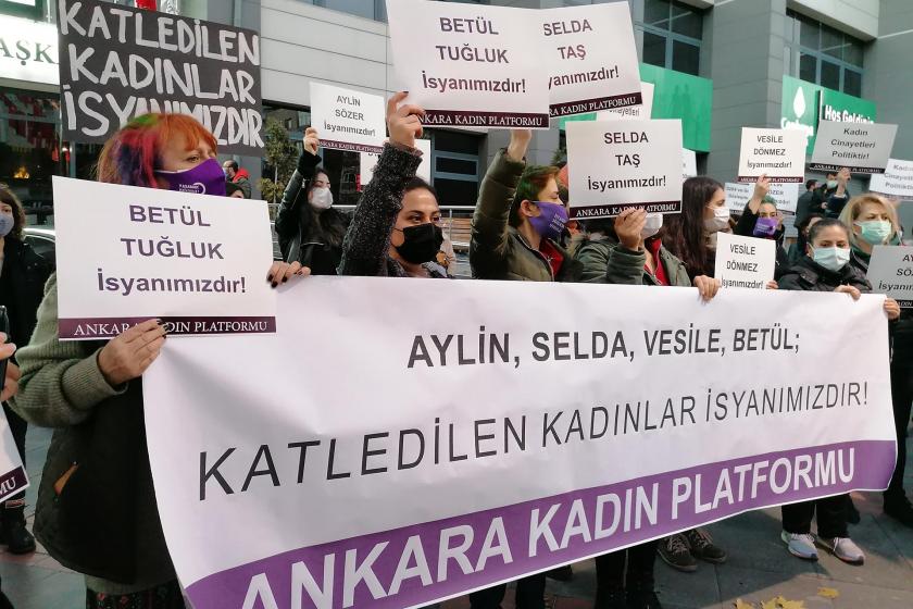 Ankara Kadın Platformunun kadın cinayetlerine karşı eylemi