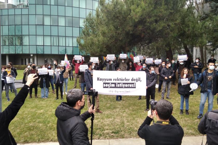 İTÜ'lü öğrenciler kayyum rektör atamalarına karşı basın açıklaması yaptı