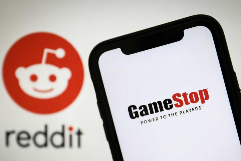 GameStop ve Reddit logoları