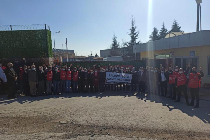 Gebze Emek ve Demokrasi Güçleri, grevdeki Baldur işçilerini ziyaret etti.