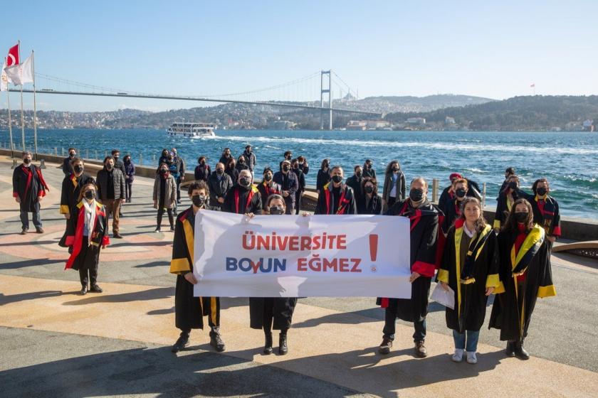 Galatasaray Üniversitesi'nden Akademisyenler açıklama yaptı