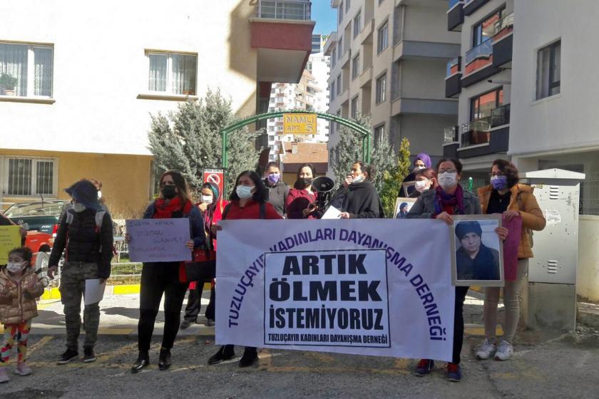 Kadınlar, öldürülen Reyhan Korkmaz’ın evi önündeydi: İstanbul Sözleşmesi uygulansın!