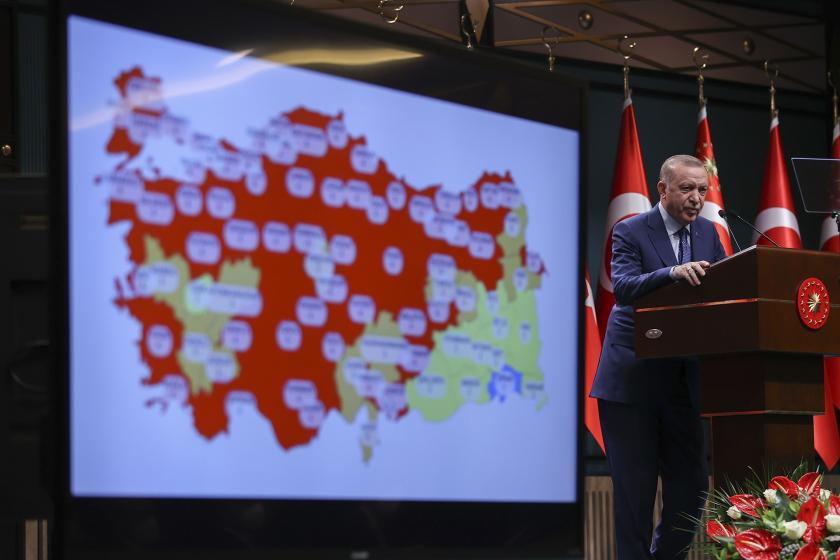 Erdoğan yeni risk haritasını ve koronavirüs tedbirlerini açıkladı