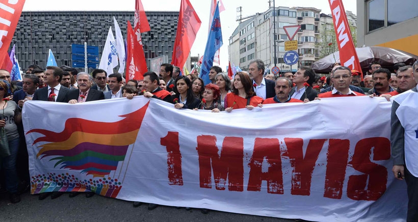 Demirtaş'tan Davutoğlu'ya: Taksim'i açın, 1 Mayıs bayram gibi kutlansın