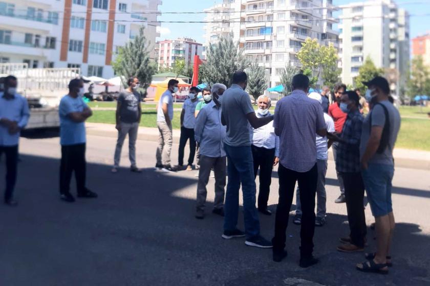 Diyarbakır Bağlar'da kurulmak istenen baz istasyonu protestoyla engelledi