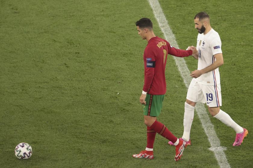 Cristiano Ronaldo ve Karim Benzema (sağda)