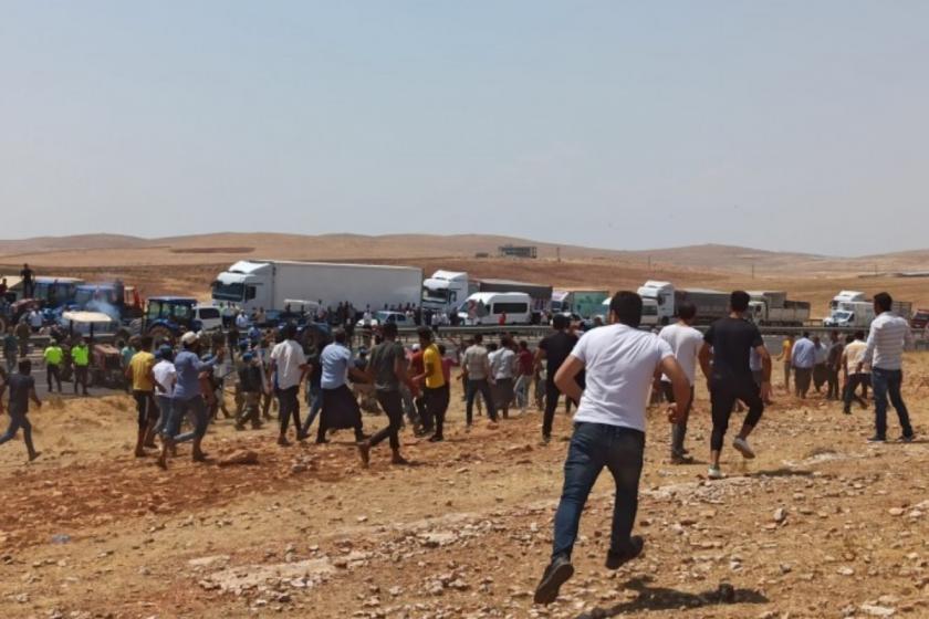 Urfa'da eylem yapan çiftçilere jandarma müdahalesi