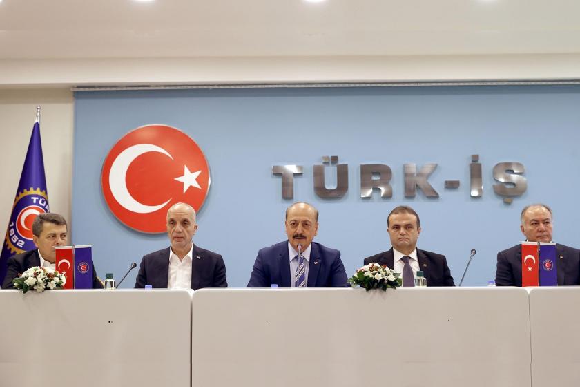 Tük-İş ve Hak-İş, hükümet ile anlaştı; kamu işçisi enflasyona ezdirildi